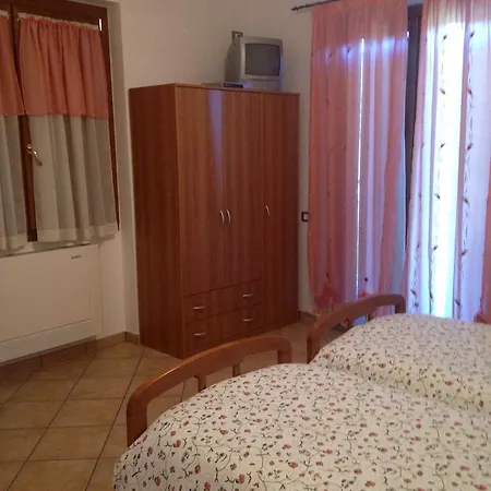 Hotel Garni Marika à Gargnano Extérieur photo
